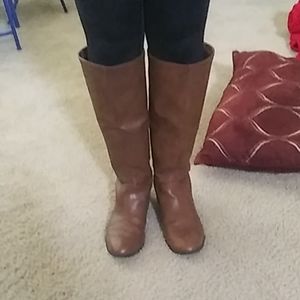 Brown boots